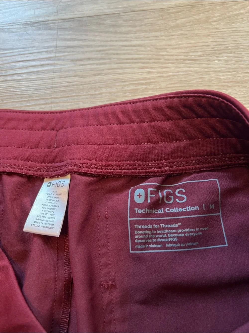 FIGS Men’s  M Utility Jogger Scrub Pant Drawstring Waist  Burgundy